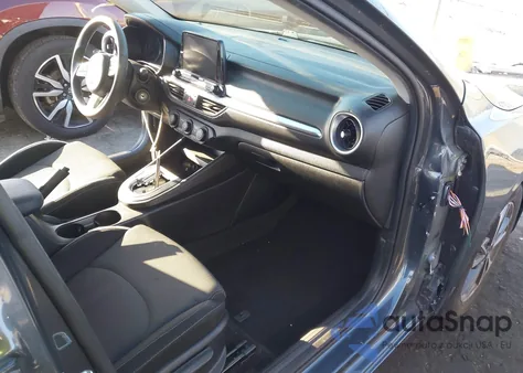 2023 Kia Forte Lxs z USA, uszkodzony, nr VIN 3KPF24AD2PE586053